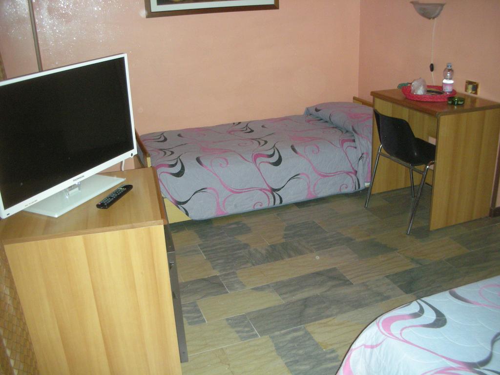Hotel Total Pisogne Rum bild